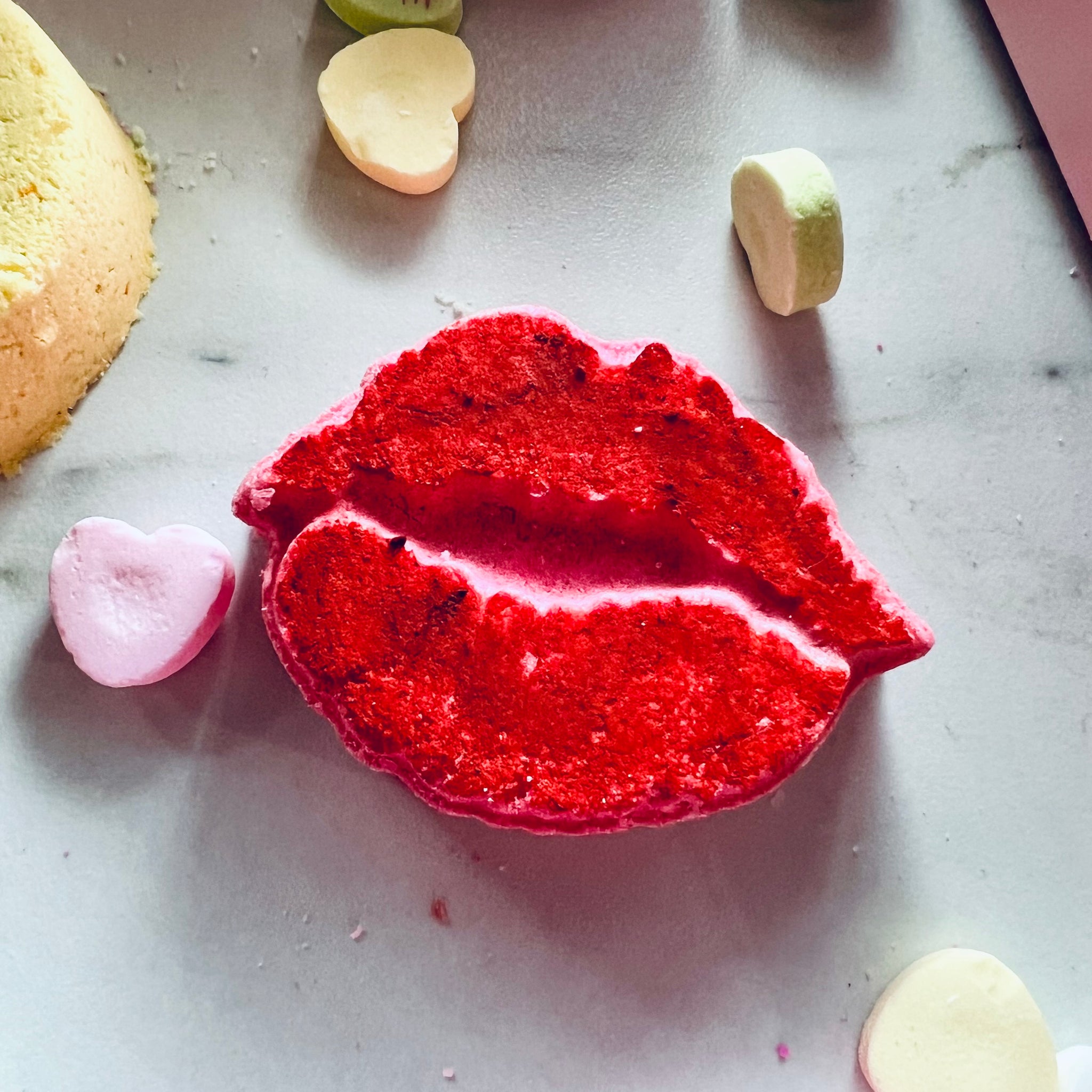 💋 Lip Service Mini Bath Bombs – Limited Valentine's Edition 💋